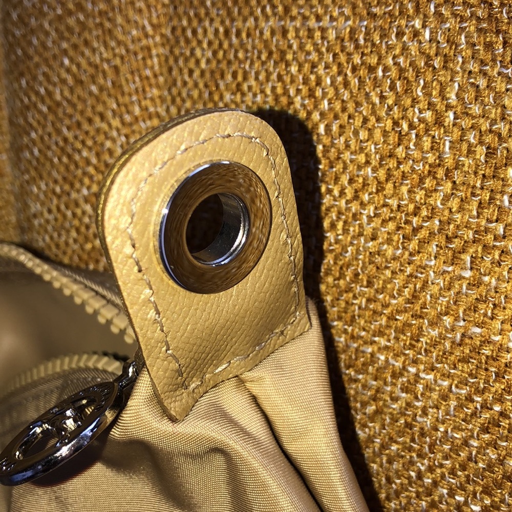 Longchamp Le Pliage Bag - Picture 4 of 11